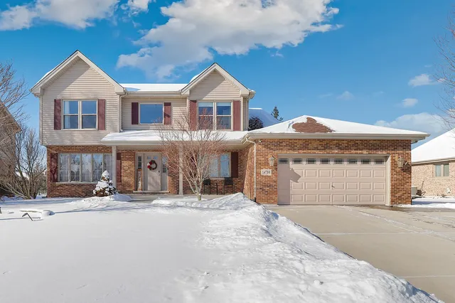 $599,900 | 14710 Heathcliff Road, Homer Glen, IL 60491