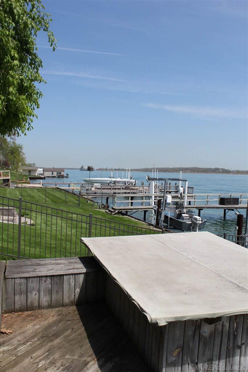 1283 River Road St. Clair, MI 48079 - Photo 45 of 94 31347827-44.JPG