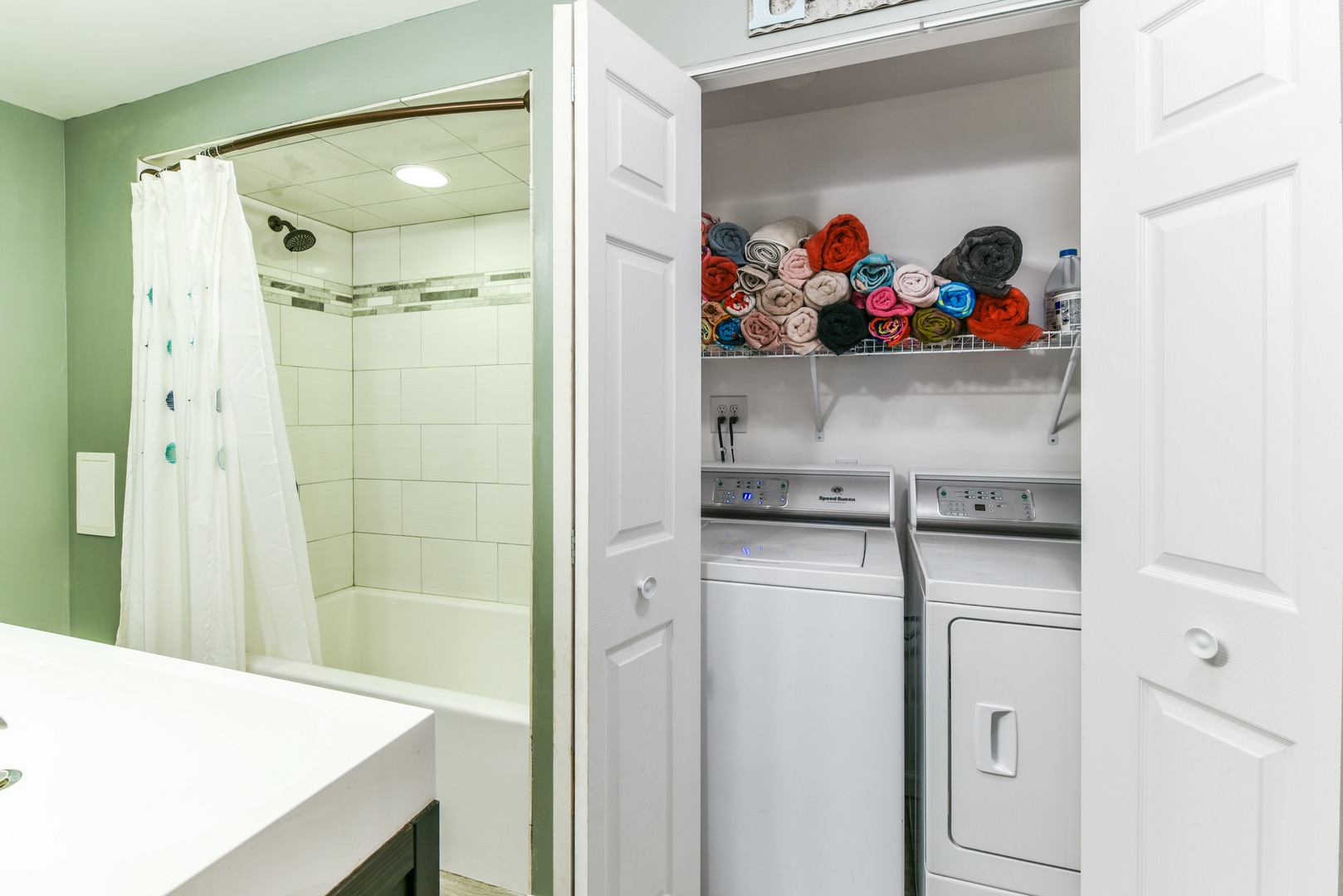 10920 Rutherford Avenue Worth, IL 60482 - Photo 10 of 15 a view of bathroom