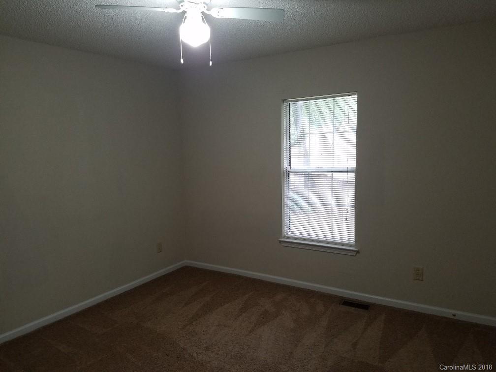 1502 Running Brook Road Charlotte, NC 28214 - Photo 12 of 17 Gallery Image 12