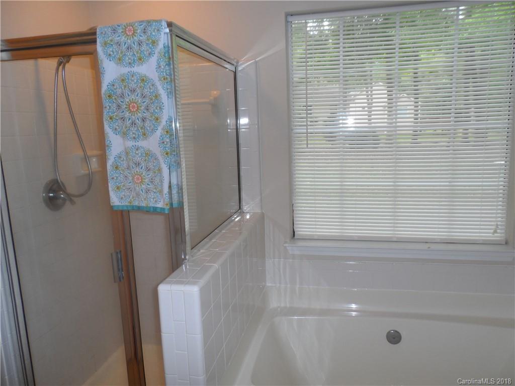 1502 Running Brook Road Charlotte, NC 28214 - Photo 9 of 17 Gallery Image 9