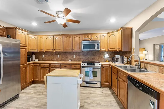 $250,000 | 21348 Old Covington Highway, Hammond, LA 70403