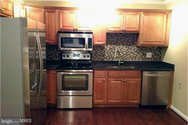 3246 Wayne Road Falls Church, VA 22042 - Photo 3 of 29 Kitchen