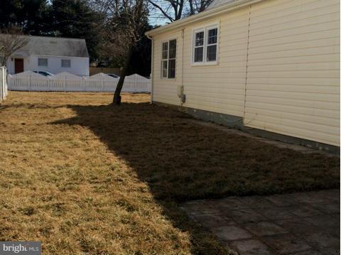 3246 Wayne Road Falls Church, VA 22042 - Photo 26 of 29 Exterior (Rear)