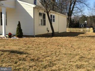 3246 Wayne Road Falls Church, VA 22042 - Photo 27 of 29 Exterior (Rear)