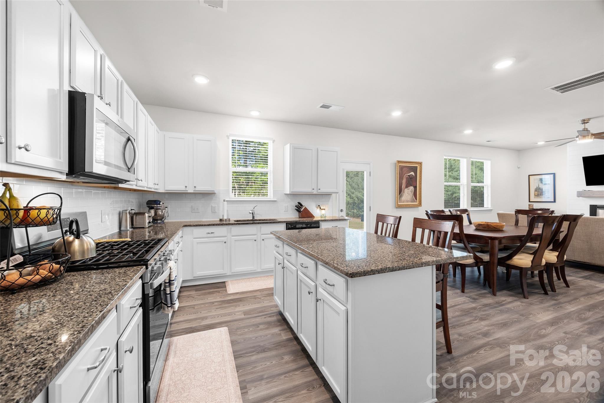 2233 Sussex Road York, SC 29745 - Photo 9 of 30