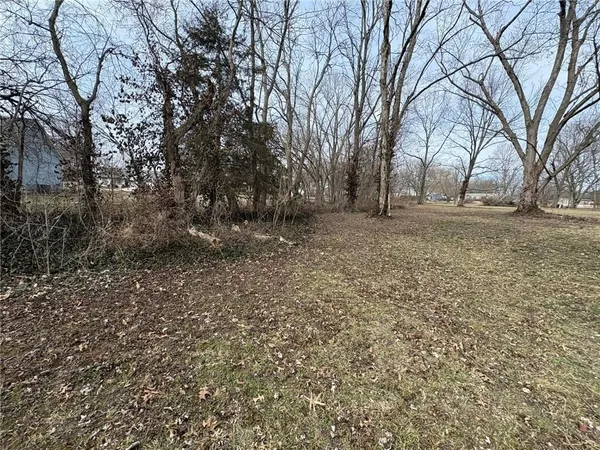 $23,900 | South 6th & 7th Street, Lacygne, KS 66040