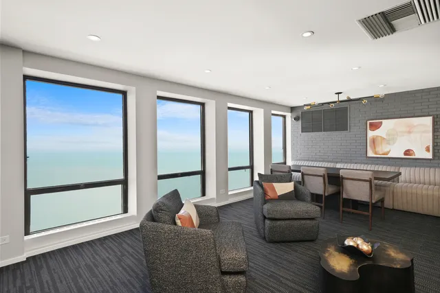 $275,000 | 260 East Chestnut Street, Unit 2107, Chicago, IL 60611