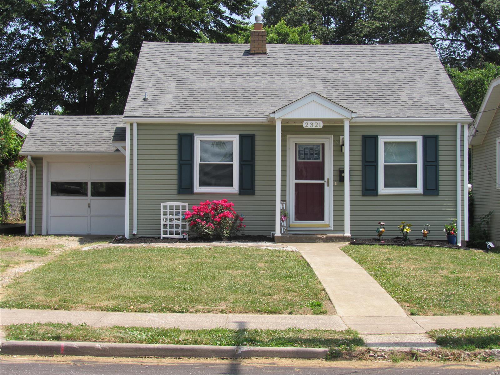 2321 State Street Alton, IL 62002 - Photo 1 of 16