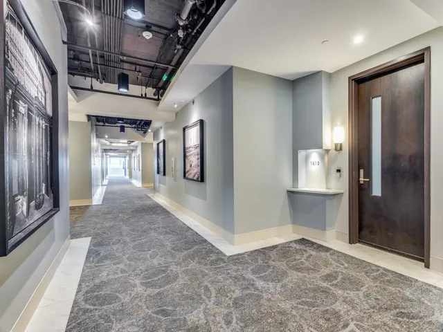 $2,995 | 2600 West 7th Street, Unit 1613, Fort Worth, TX 76107