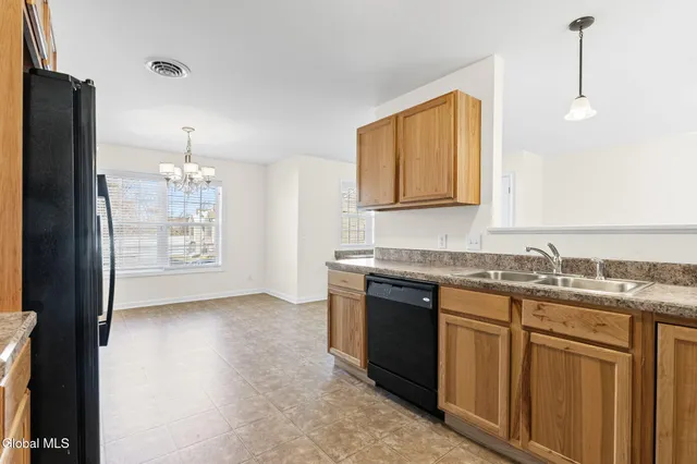 $1,850 | 2000 Curry Road, Unit 23, Schenectady, NY 12303