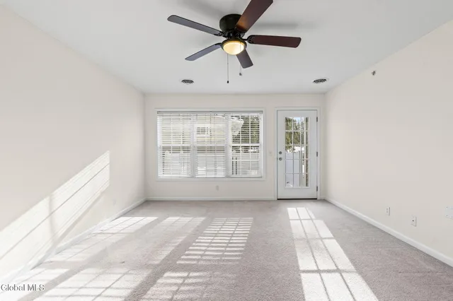 $1,850 | 2000 Curry Road, Unit 23, Schenectady, NY 12303