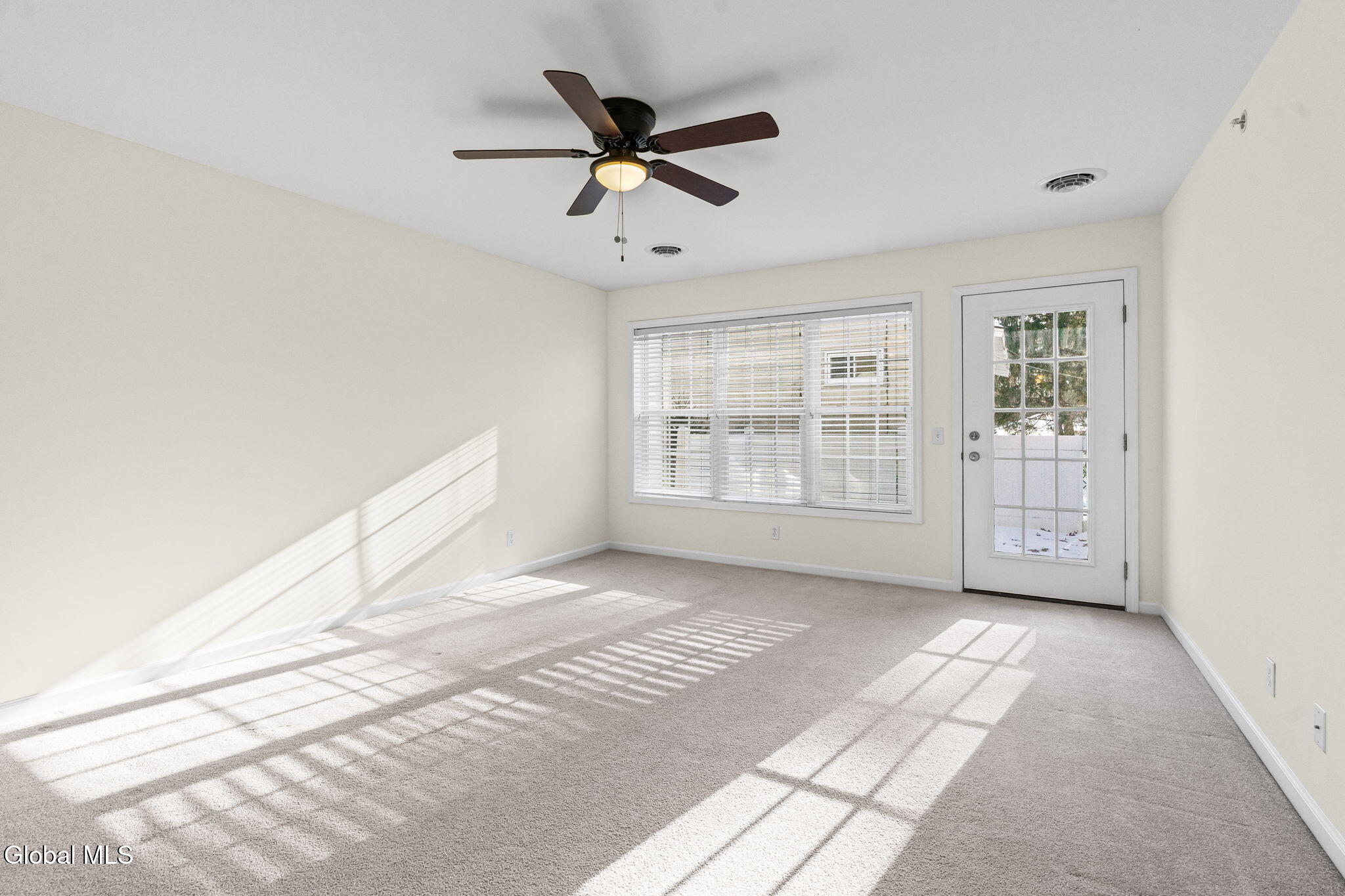 2000 Curry Road, Unit 23 Schenectady, NY 12303 - Photo 9 of 23 3-web-or-mls-2000-curry-rd