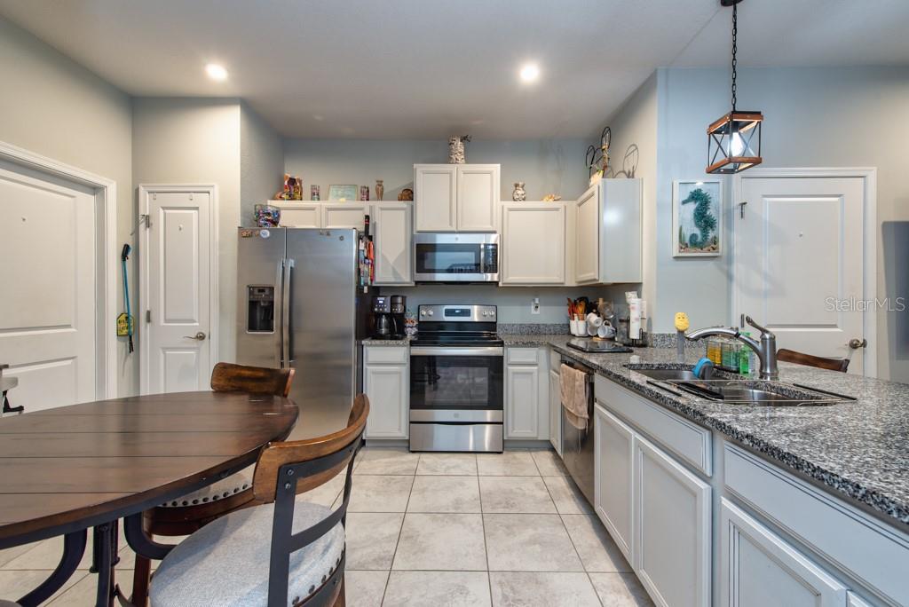 2844 Jacob Crossing Lane Holiday, FL 34691 - Photo 8 of 39