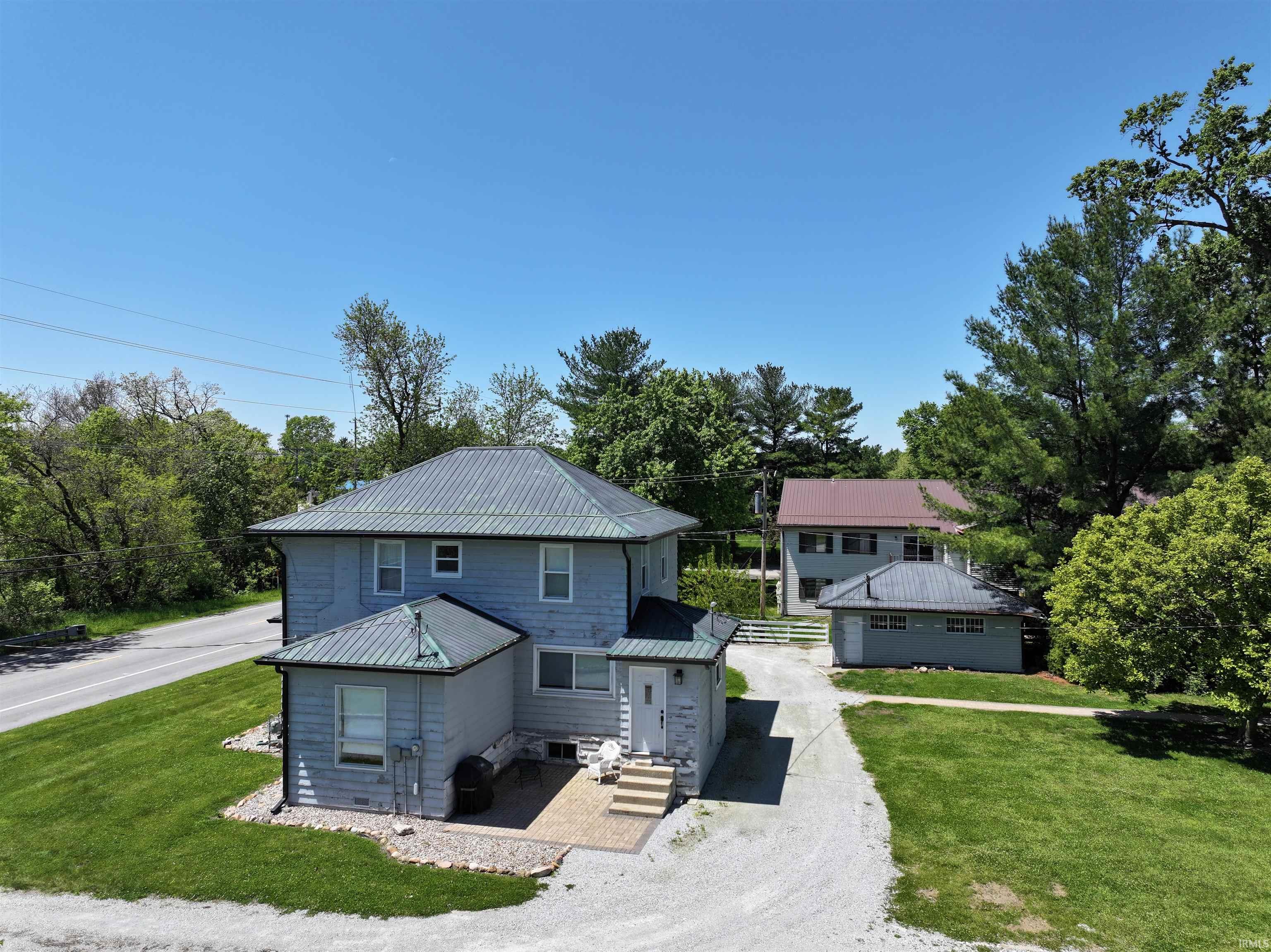 321 East 13th Street Winamac, IN 46996 - Photo 4 of 35