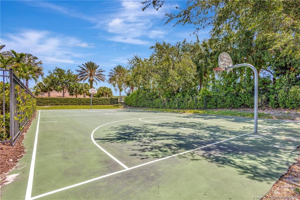 144 Southwest Otter Run Place Stuart, FL 34997 - Photo 19 of 20 a view of a basket ball ground