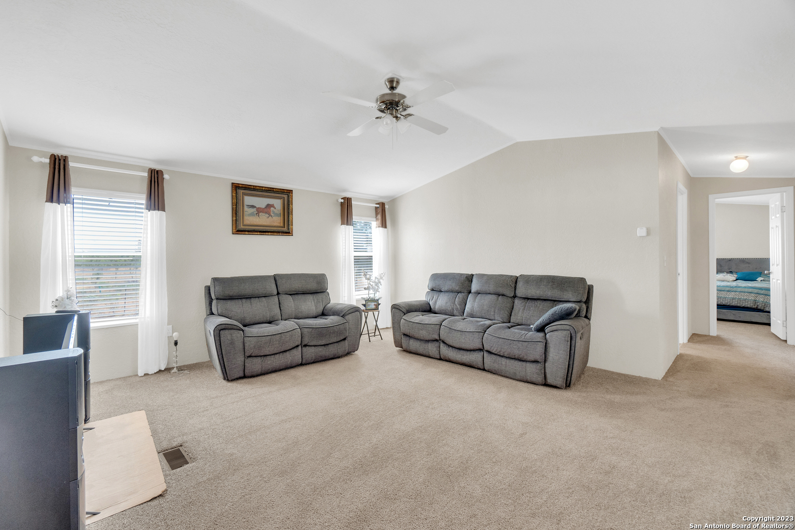 13808 Greenwood Road Atascosa, TX 78002 - Photo 14 of 29