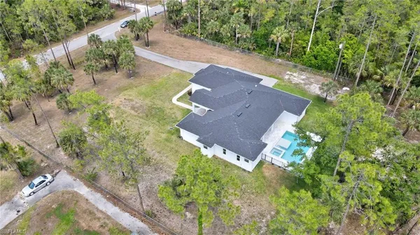$960,000 | 3390 12th Avenue Southeast, Naples, FL 34117