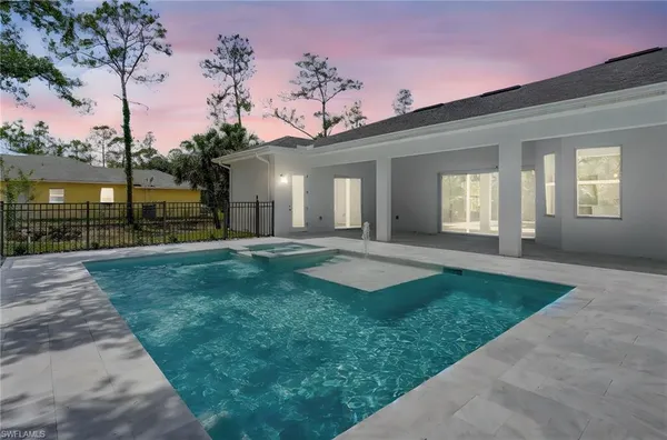 $960,000 | 3390 12th Avenue Southeast, Naples, FL 34117