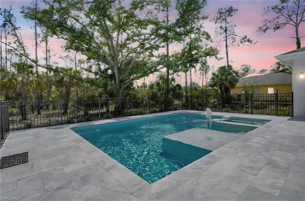 $960,000 | 3390 12th Avenue Southeast, Naples, FL 34117