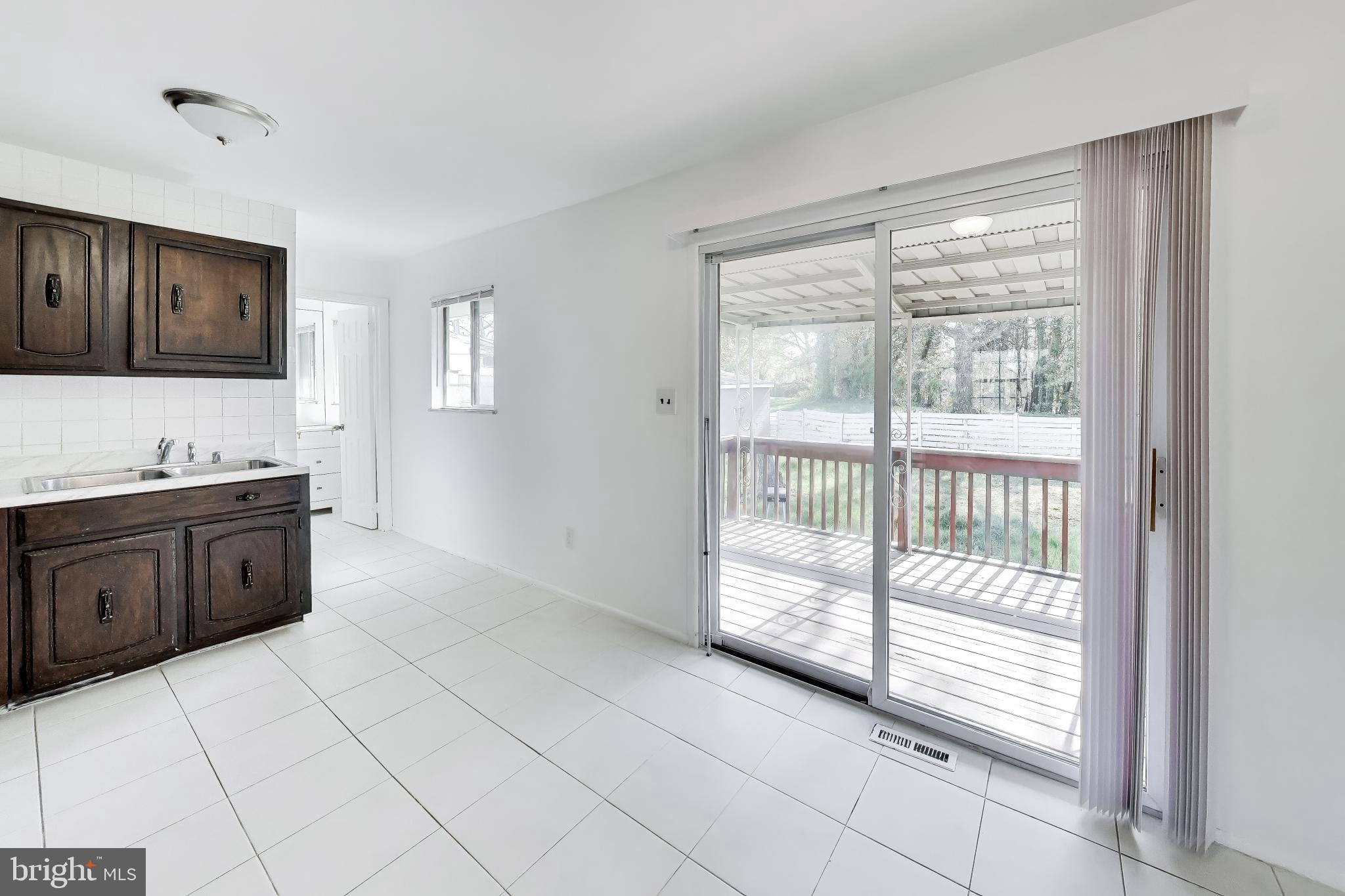 3309 Hayes Street Lanham, MD 20706 - Photo 7 of 27