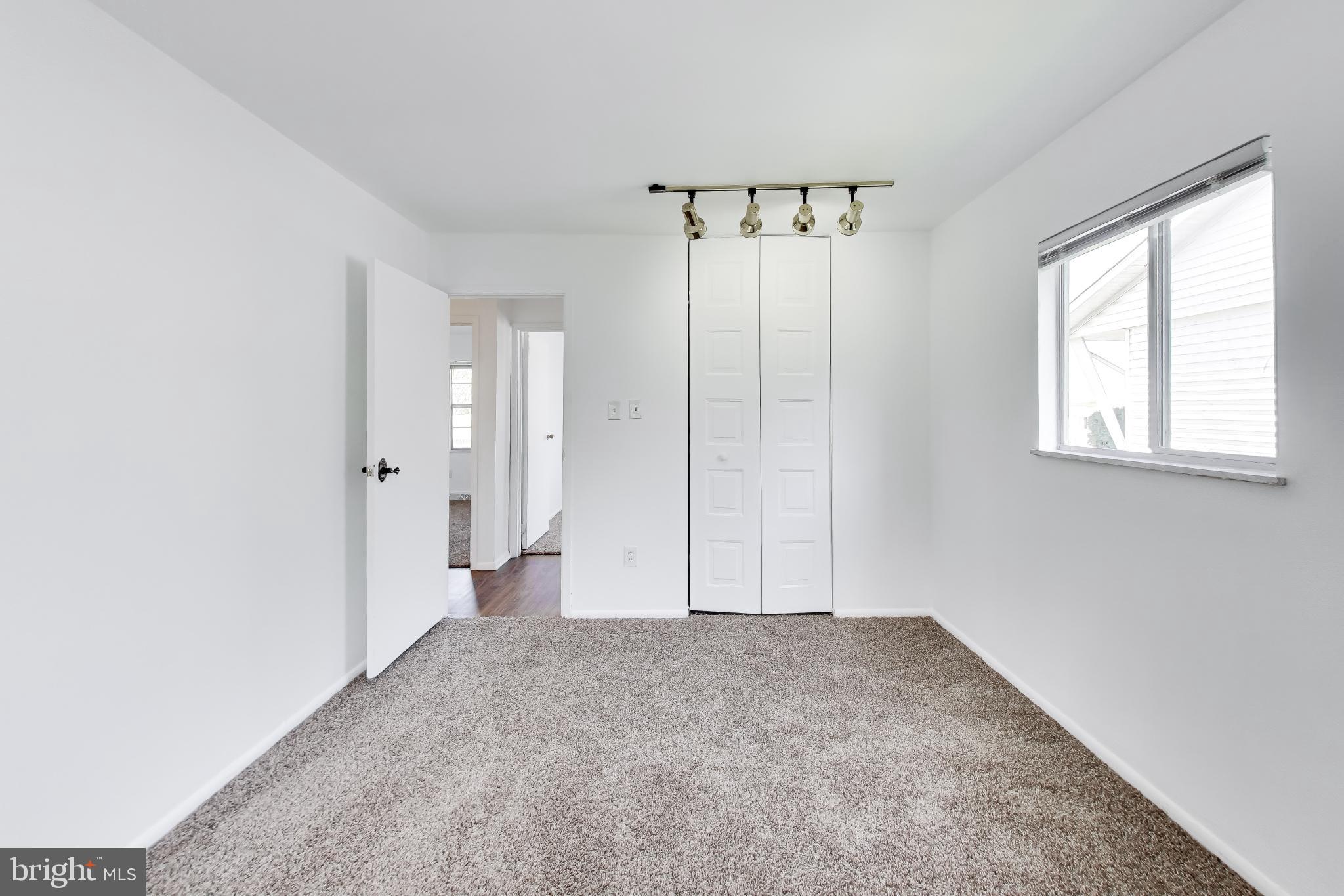 3309 Hayes Street Lanham, MD 20706 - Photo 9 of 27