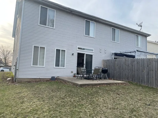 $2,495 | 2872 Cedar Glade Drive, Naperville, IL 60564