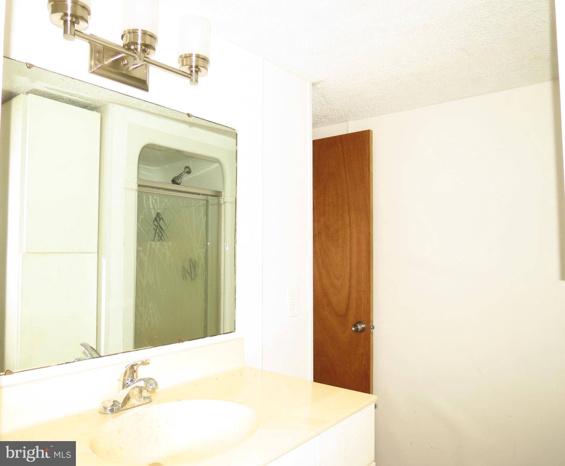 10137 Georgetown Road Berlin, MD 21811 - Photo 11 of 18 Bath