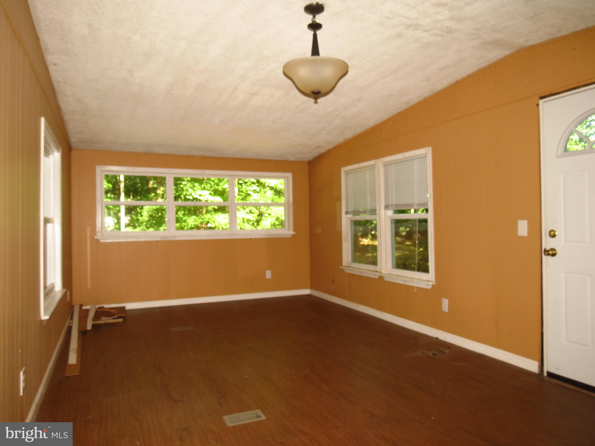 10137 Georgetown Road Berlin, MD 21811 - Photo 5 of 18 Dining Area
