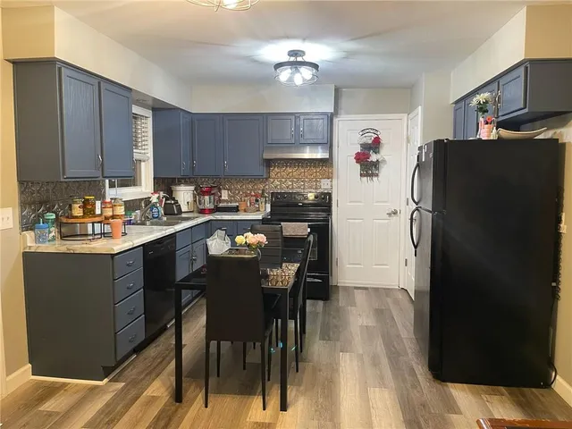 $219,000 | 3101 Douglas Street, St. Joseph, MO 64506