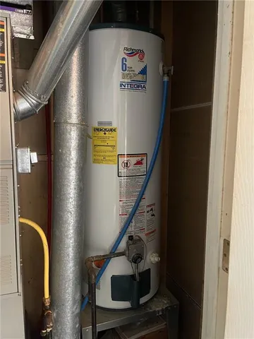 $219,000 | 3101 Douglas Street, St. Joseph, MO 64506