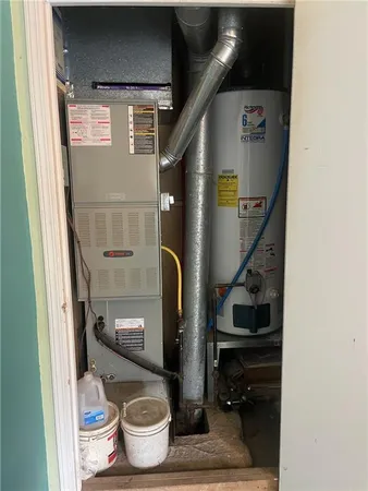 $214,000 | 3101 Douglas Street, St. Joseph, MO 64506