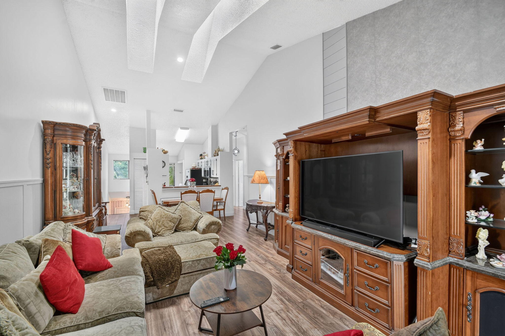 907 Harbour Pointe Way Greenacres, FL 33413 - Photo 21 of 87 Living Room