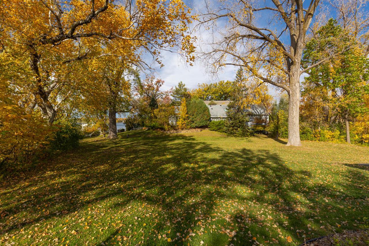 2634 Crosby Road Wayzata, MN 55391 - Photo 39 of 117