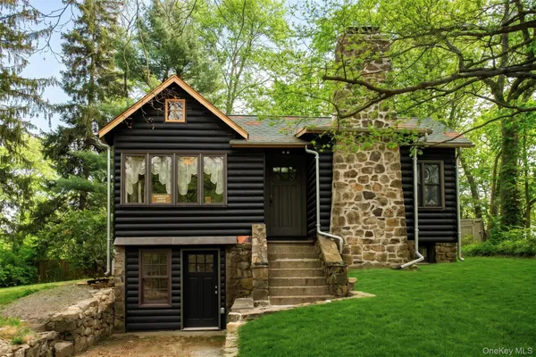$4,995 | 11 Locust Drive, Cold Spring, NY 10516