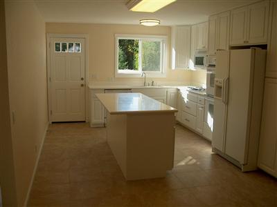 111 H Street San Rafael, CA 94901 - Photo 2 of 7 a bathroom with a tub sink and mirror