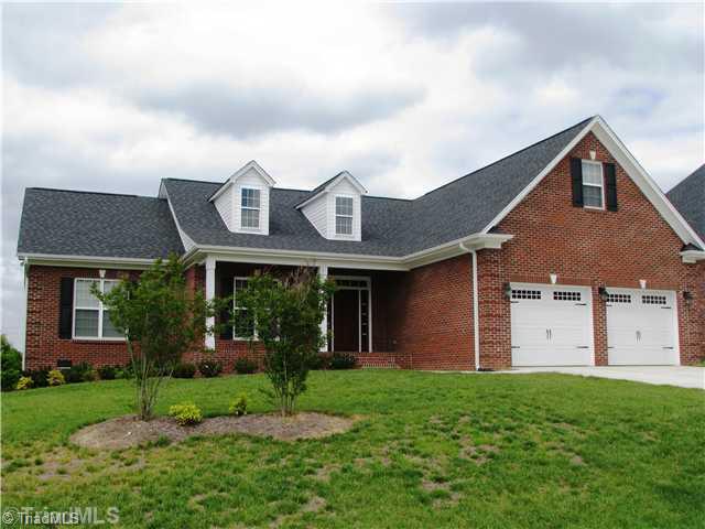 5084 Peppertree Road Clemmons, NC 27012 - Photo 1 of 16 Exterior Front.