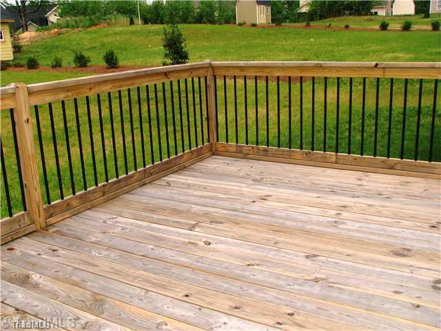 5084 Peppertree Road Clemmons, NC 27012 - Photo 11 of 16 Patio/Deck.