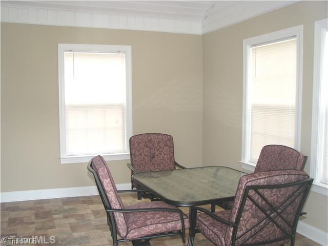5084 Peppertree Road Clemmons, NC 27012 - Photo 4 of 16 Sunroom.