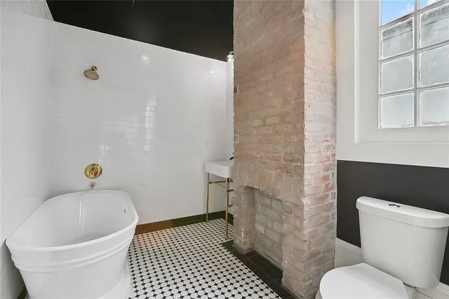 $1,350 | 1265 Esplanade Avenue, Unit 201B, New Orleans, LA 70116