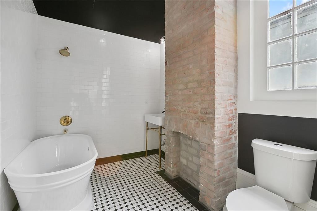 1265 Esplanade Avenue, Unit 201B New Orleans, LA 70116 - Photo 6 of 8