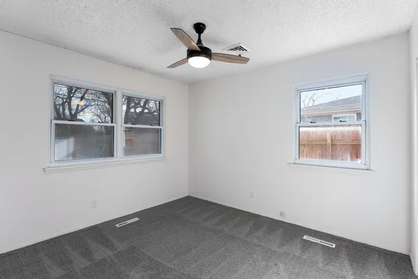 $199,900 | 4410 North Edgemoor Street, Bel Aire, KS 67220