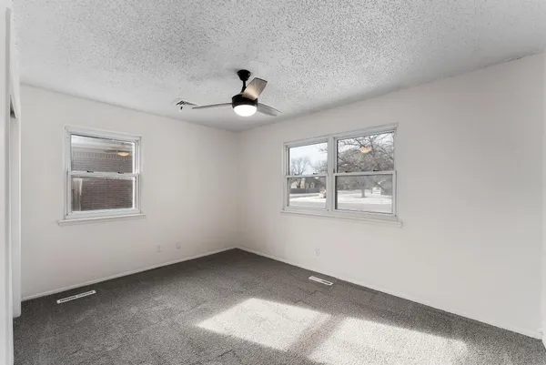 $199,900 | 4410 North Edgemoor Street, Bel Aire, KS 67220