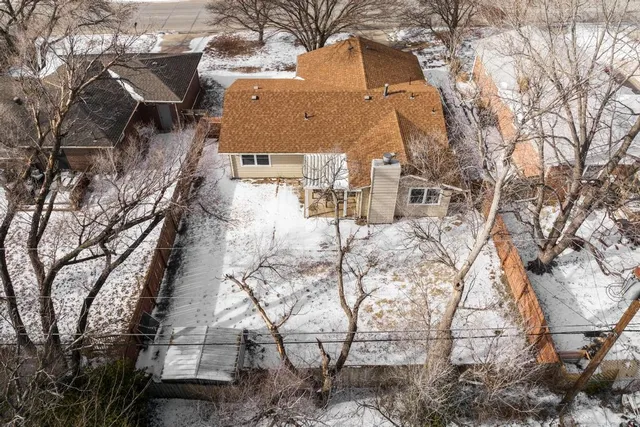 $199,900 | 4410 North Edgemoor Street, Bel Aire, KS 67220