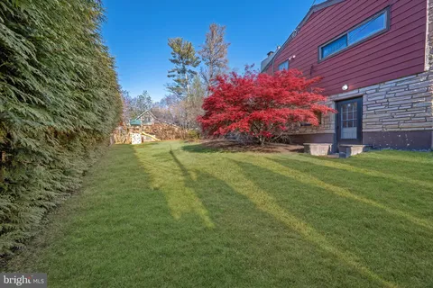 $975,000 | 528 Wynlyn Road, Wynnewood, PA 19096