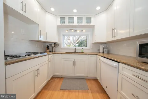 $975,000 | 528 Wynlyn Road, Wynnewood, PA 19096