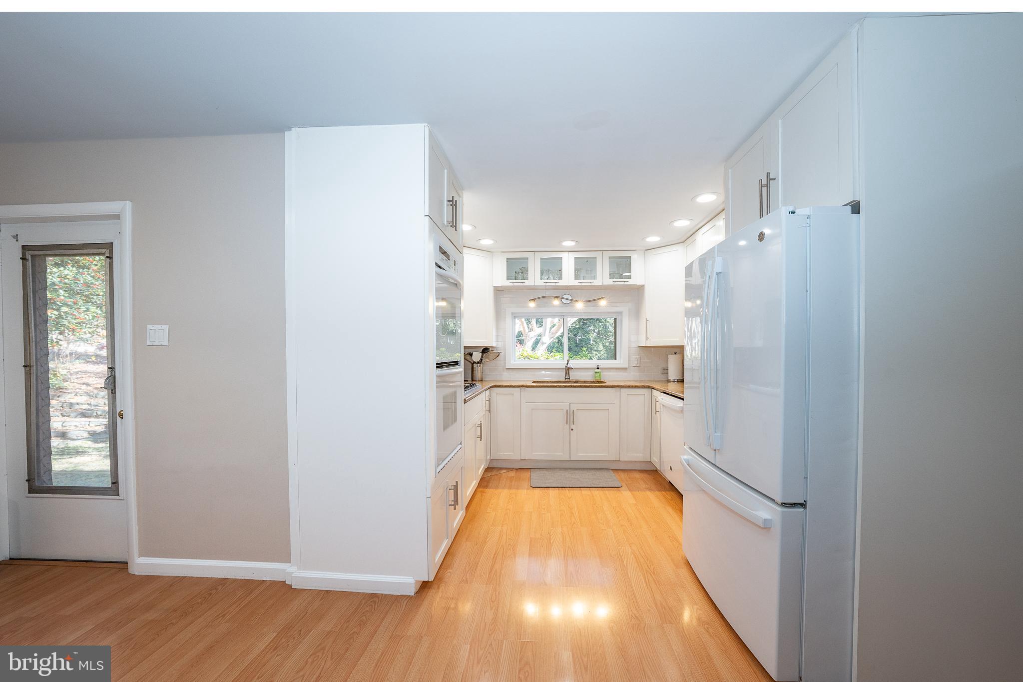 528 Wynlyn Road Wynnewood, PA 19096 - Photo 10 of 33 Kitchen