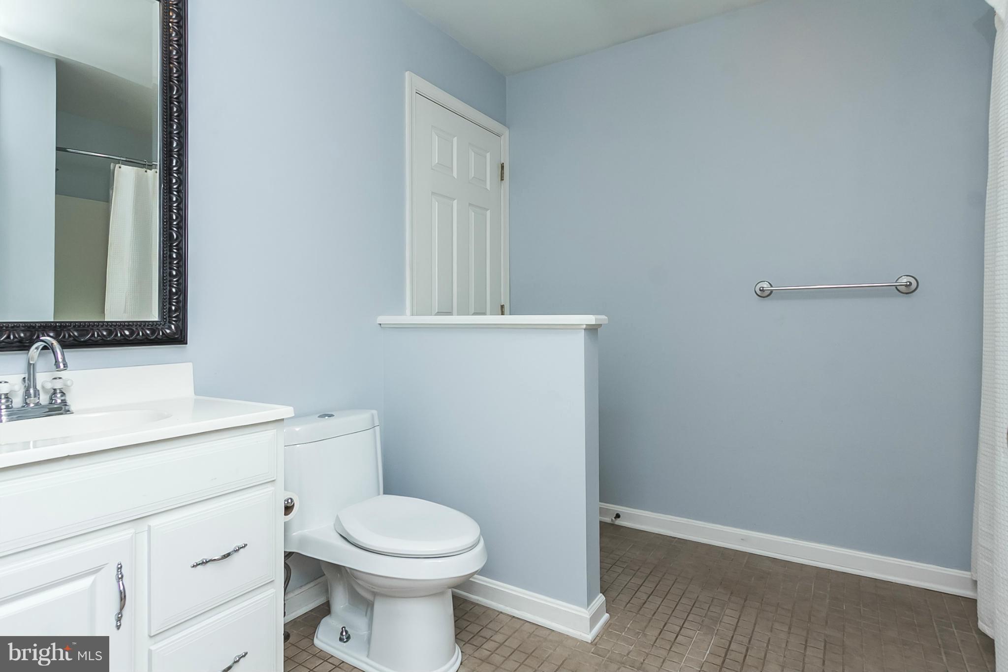 19300 Burke Road White Hall, MD 21161 - Photo 15 of 27 Bath