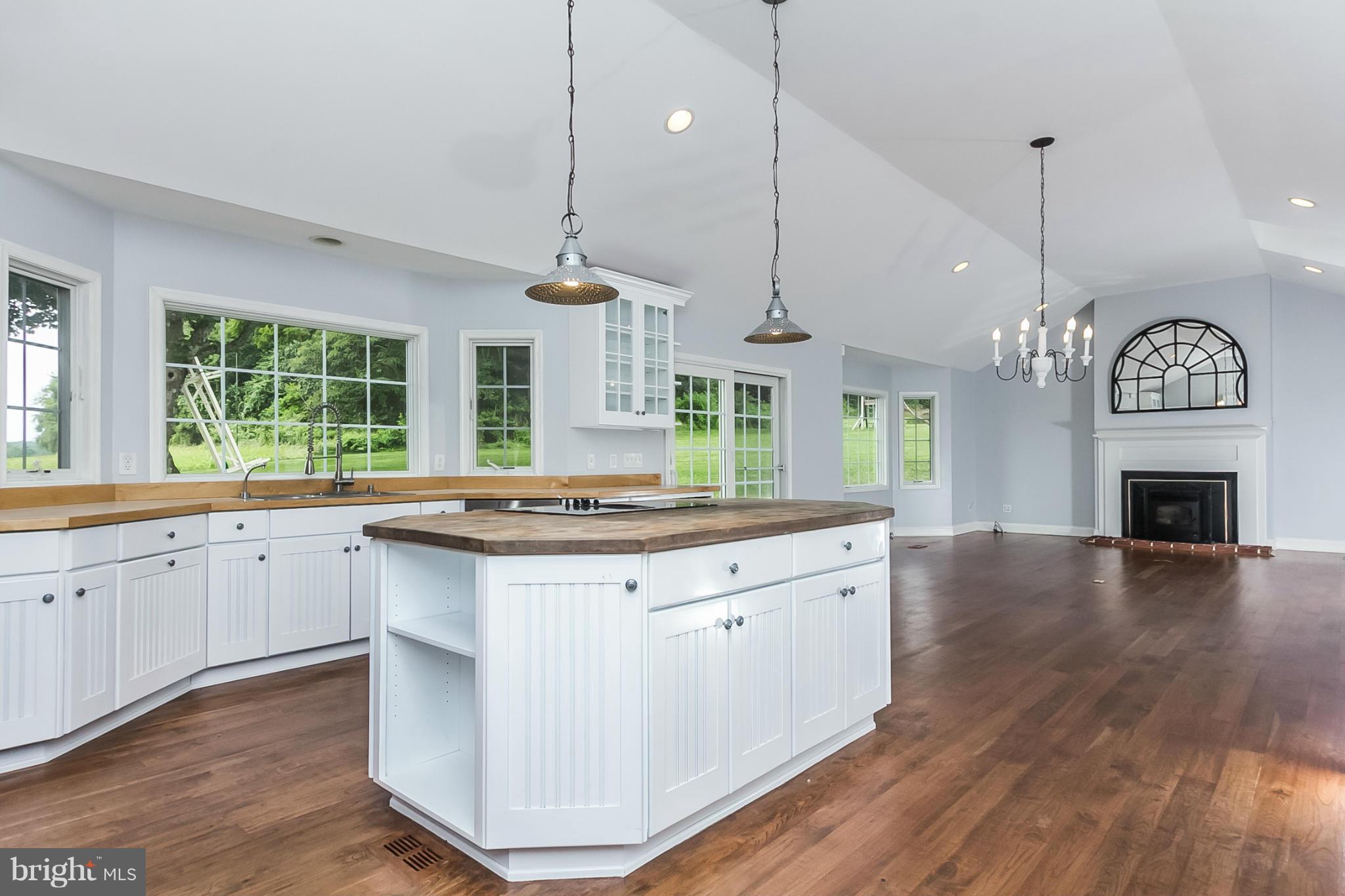 19300 Burke Road White Hall, MD 21161 - Photo 7 of 27 Kitchen & Great Room
