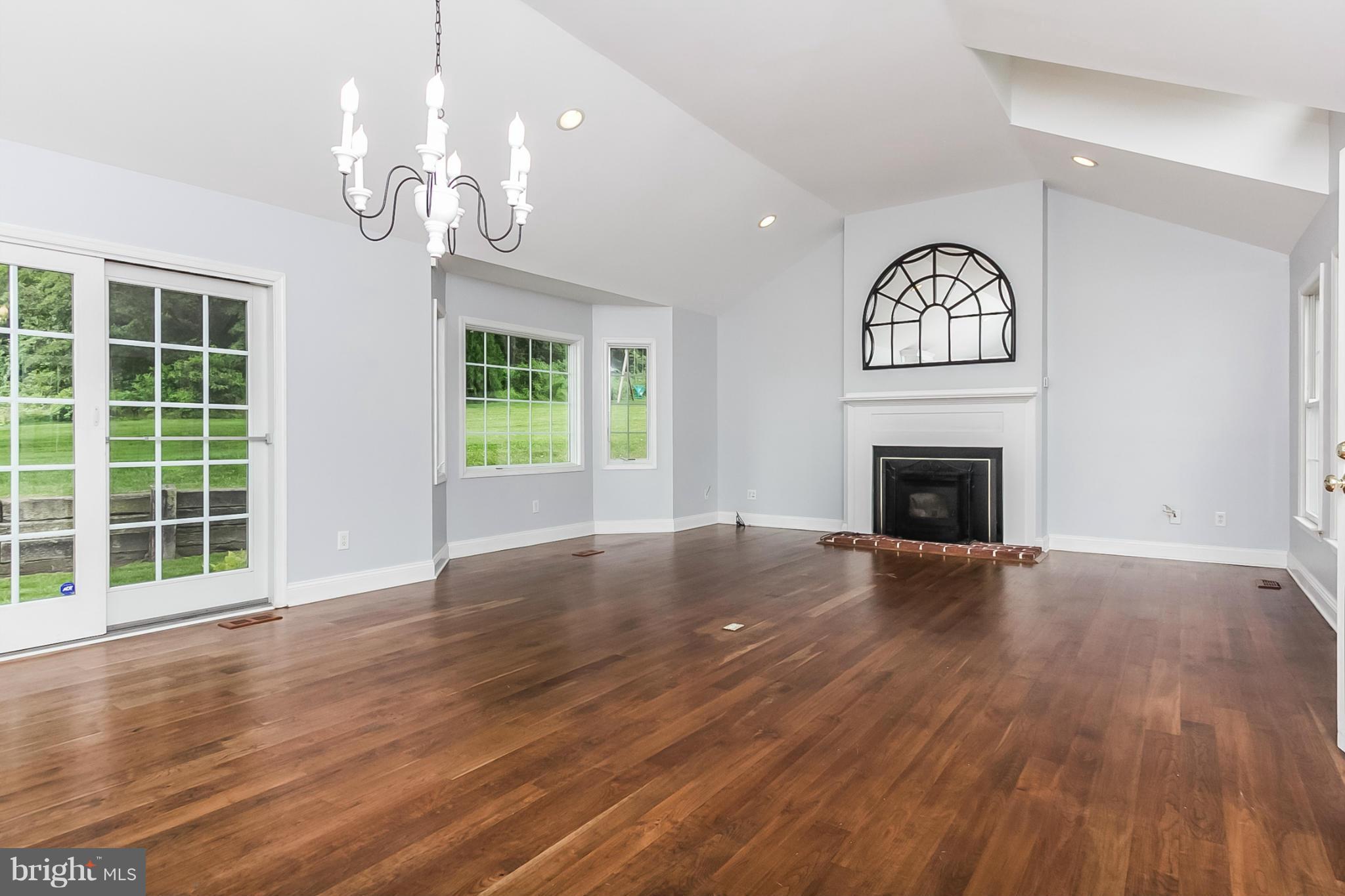 19300 Burke Road White Hall, MD 21161 - Photo 8 of 27 Great Room